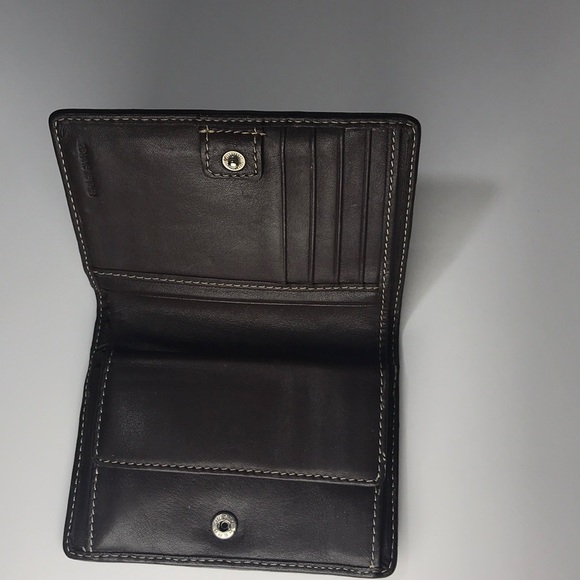 Kenneth Cole bi-fold wallet - Picture 2 of 4